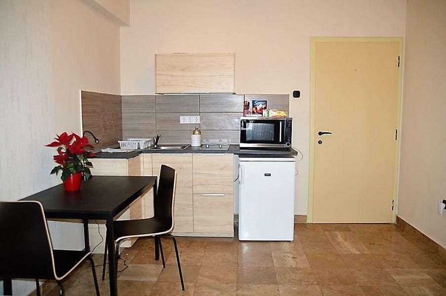 Downtown Apartments Superior 杰尔 外观 照片